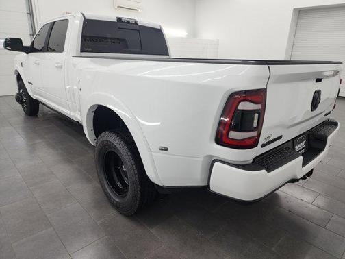 2021 RAM 3500 Laramie Crew Cab 4x4 8' Box