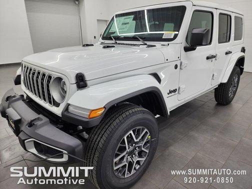 2025 Jeep Wrangler 4-Door Sahara 4x4