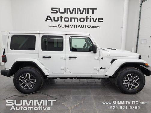 2025 Jeep Wrangler 4-Door Sahara 4x4