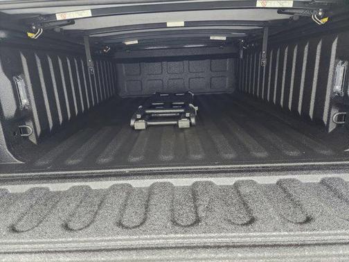 2022 RAM 2500 Big Horn Crew Cab 4x4 6'4' Box