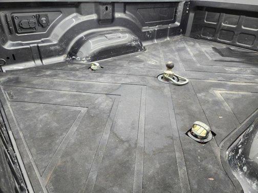 2024 RAM 3500 Laramie Crew Cab 4x4 8' Box