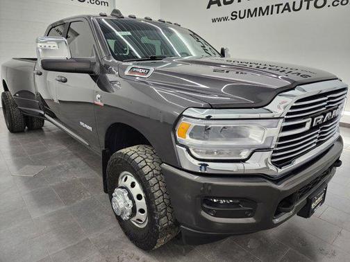 2024 RAM 3500 Laramie Crew Cab 4x4 8' Box