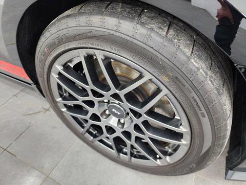 2014 Ford Shelby GT500 Base