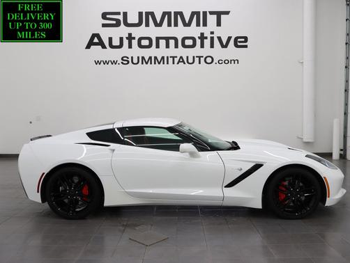 Arctic White 2019 Chevrolet Corvette Stingray