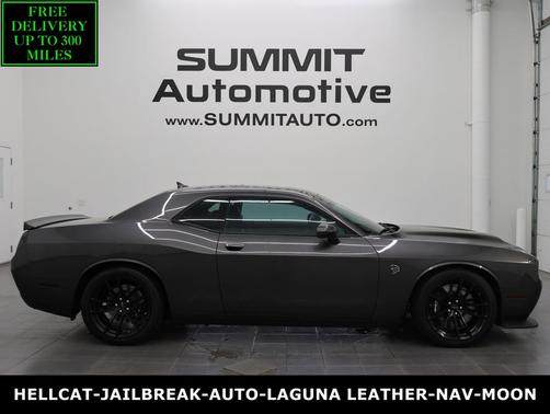 Granite Pearlcoat 2023 Dodge Challenger SRT Hellcat