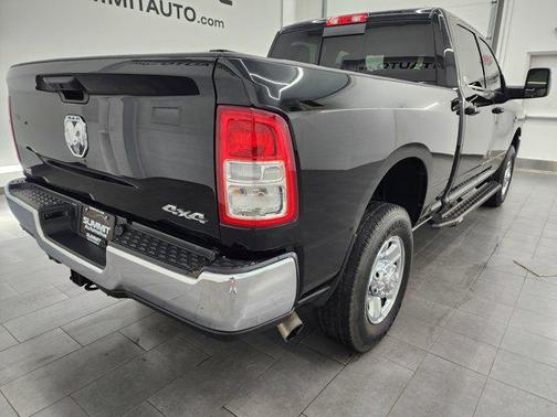 2023 RAM 2500 Tradesman Crew Cab 4x4 6'4' Box