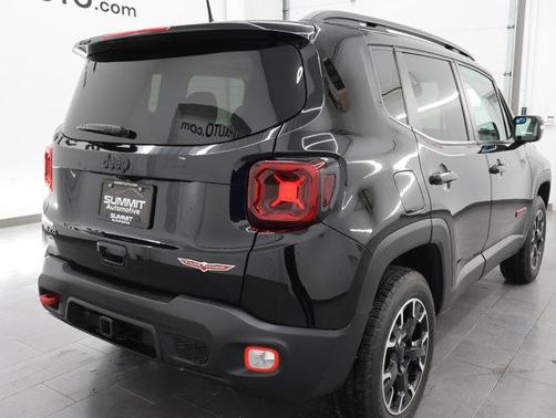 Black Clearcoat 2023 Jeep Renegade Trailhawk