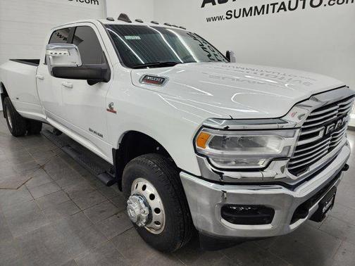2023 RAM 3500 Laramie Crew Cab 4x4 8' Box