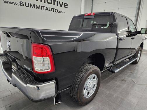 2020 RAM 2500 Tradesman Crew Cab 4X4 6'4' Box