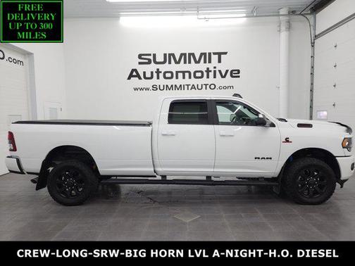 2022 RAM 3500 Big Horn Crew Cab 4x4 8' Box