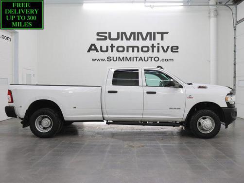 2021 RAM 3500 Tradesman Crew Cab 4x4 8' Box