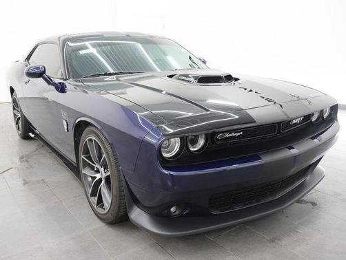 Contusion Blue Pearlcoat 2017 Dodge Challenger R/T Scat Pack