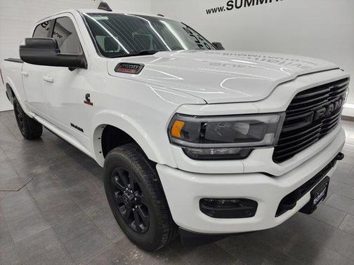 2020 RAM 2500 Laramie Crew Cab 4X4 6'4' Box
