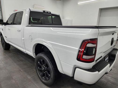 2020 RAM 2500 Laramie Crew Cab 4X4 6'4' Box