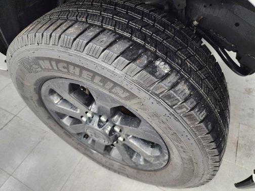 2020 RAM 2500 Laramie Crew Cab 4X4 6'4' Box