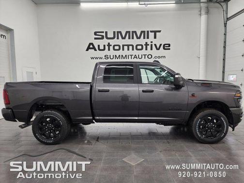 2025 RAM 2500 Big Horn Crew Cab 4x4 6'4' Box