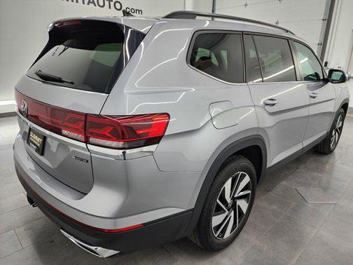 2025 Volkswagen Atlas 2.0T SE w/Technology 4MOTION
