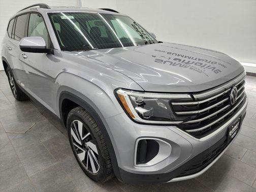 2025 Volkswagen Atlas 2.0T SE w/Technology 4MOTION