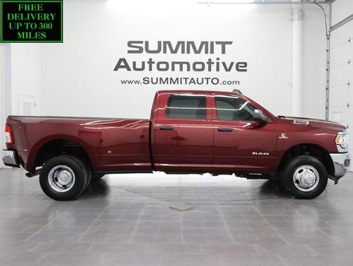 2022 RAM 3500 Tradesman Crew Cab 4x4 8' Box