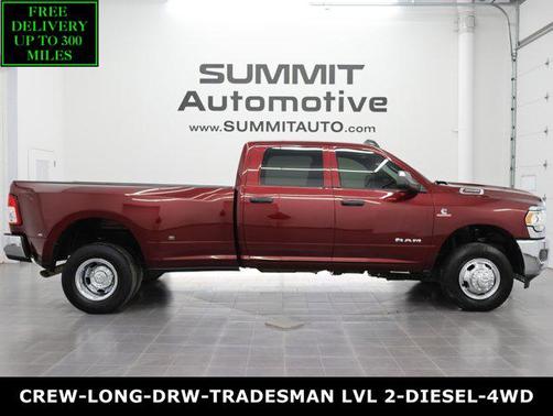 2022 RAM 3500 Tradesman Crew Cab 4x4 8' Box