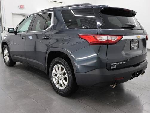 Graphite Metallic 2019 Chevrolet Traverse LT Cloth