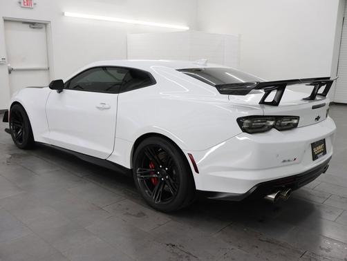 Summit White 2019 Chevrolet Camaro ZL1