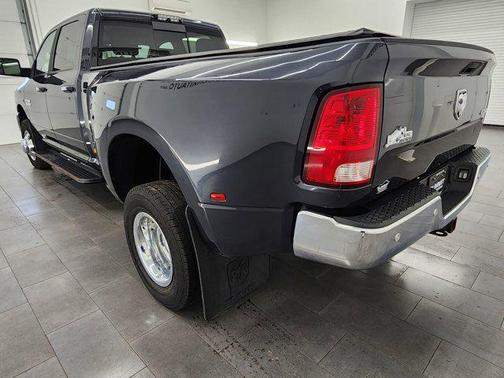 2018 RAM 3500 Big Horn Crew Cab 4x4 8' Box