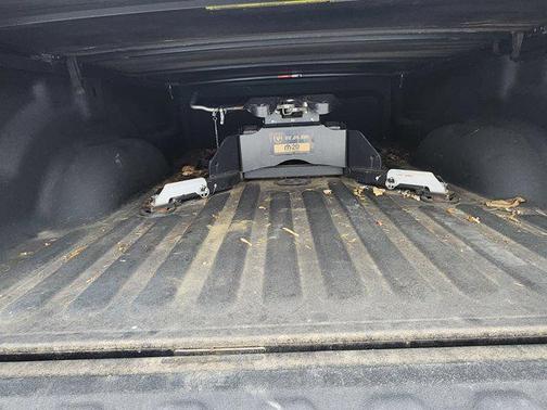 2018 RAM 3500 Big Horn Crew Cab 4x4 8' Box