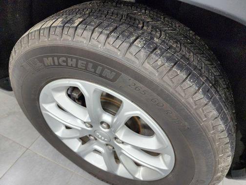 2022 Jeep Grand Cherokee Laredo