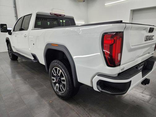 2022 GMC Sierra 2500 AT4
