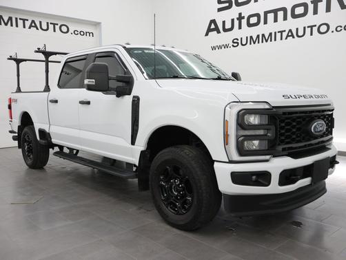 Oxford White 2024 Ford F-250 XL