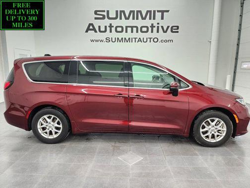 2023 Chrysler Pacifica Touring L