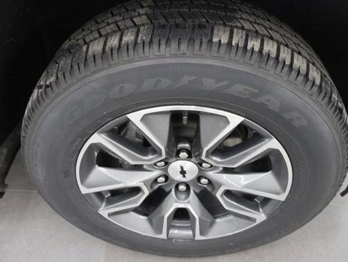 Summit White 2023 Chevrolet Silverado 1500 RST