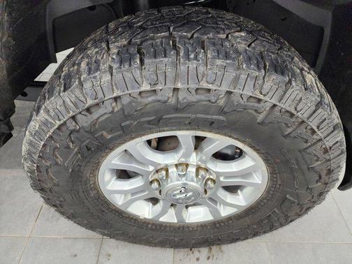 2019 RAM 2500 Big Horn Crew Cab 4x4 6'4' Box