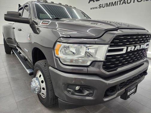 2022 RAM 3500 Big Horn Crew Cab 4x4 8' Box