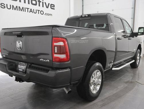 2024 RAM 3500 Big Horn Crew Cab 4x4 6'4' Box