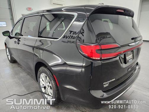 2026 Chrysler Pacifica L