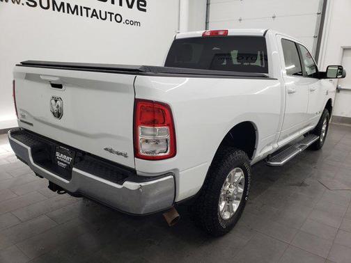 Bright White Clearcoat 2022 RAM 2500 Big Horn Crew Cab 4x4 6'4' Box