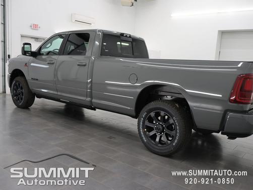 Ceramic Gray Clearcoat 2026 RAM 3500 Laramie Crew Cab 4x4 8' Box