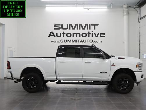 Bright White Clearcoat 2022 RAM 2500 Laramie Crew Cab 4x4 6'4' Box