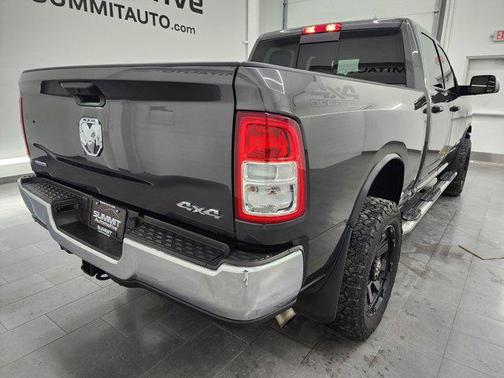 2022 RAM 2500 Tradesman Crew Cab 4x4 6'4' Box