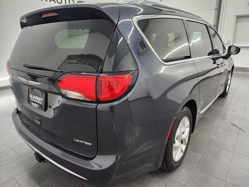 2020 Chrysler Pacifica Limited