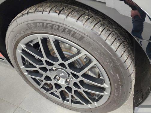 2013 Ford Shelby GT500 Base