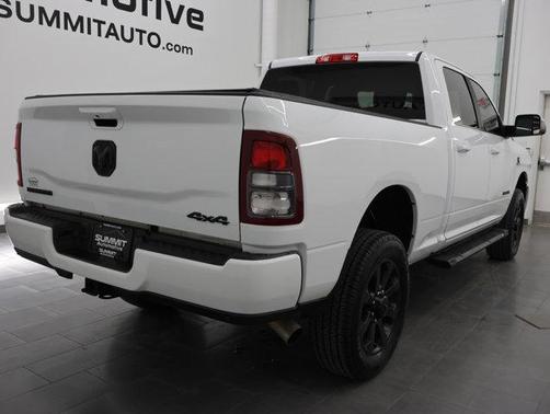 Bright White Clearcoat 2022 RAM 2500 Big Horn Crew Cab 4x4 6'4' Box