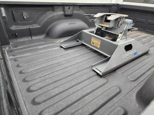2020 RAM 3500 Big Horn Crew Cab 4x4 8' Box