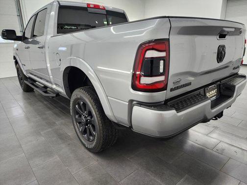 2022 RAM 2500 Laramie Crew Cab 4x4 6'4' Box