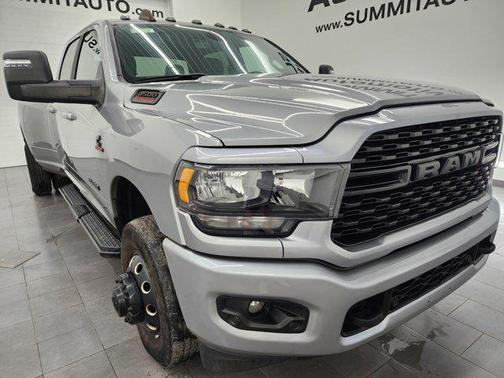 2024 RAM 3500 Big Horn Crew Cab 4x4 8' Box