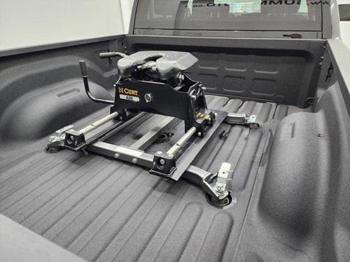2021 RAM 2500 Big Horn Crew Cab 4x4 6'4' Box
