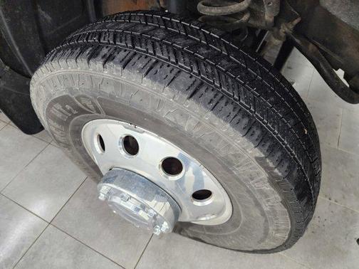 2018 RAM 3500 Laramie Crew Cab 4x4 8' Box