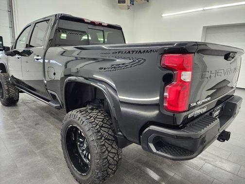 2022 Chevrolet Silverado 3500 High Country